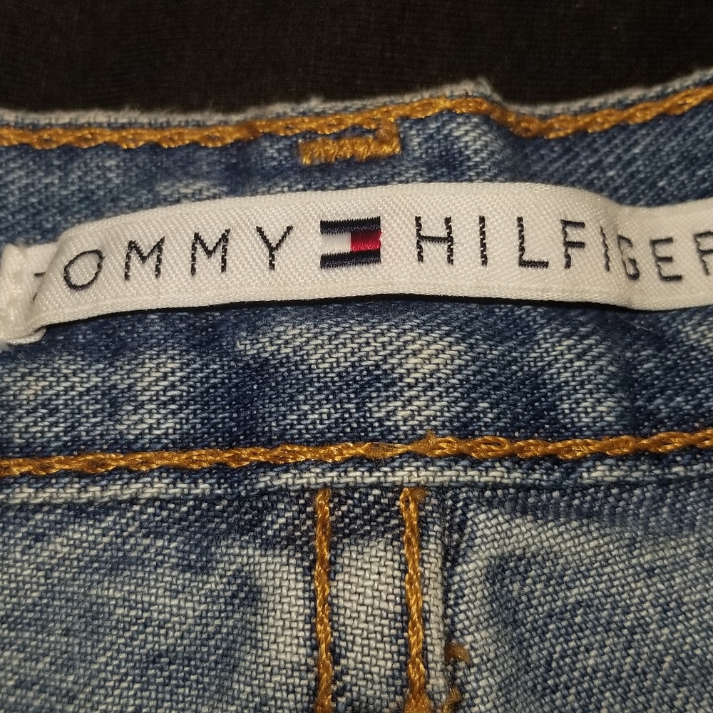 SHORTS đź‘ Tommy Hilfiger Jean Shorts Size 5 - Picture 3 of 5